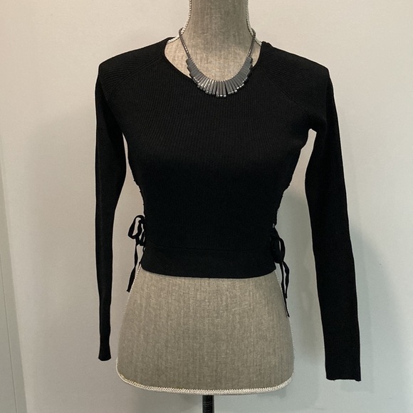 ZARA Black Ribbed Fitted Crop Sleeved Top - Picture 3 of 12